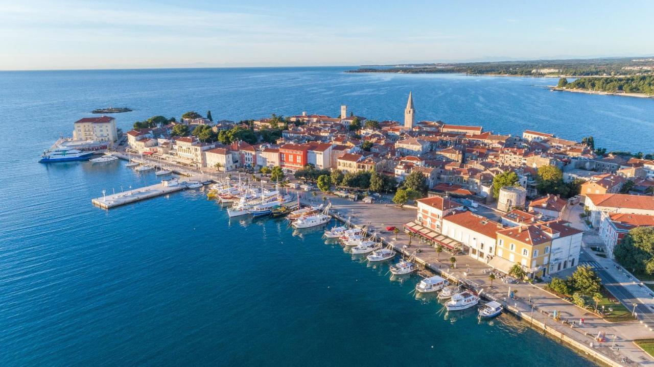 Sara Luxury In City Center Пореч Екстер'єр фото